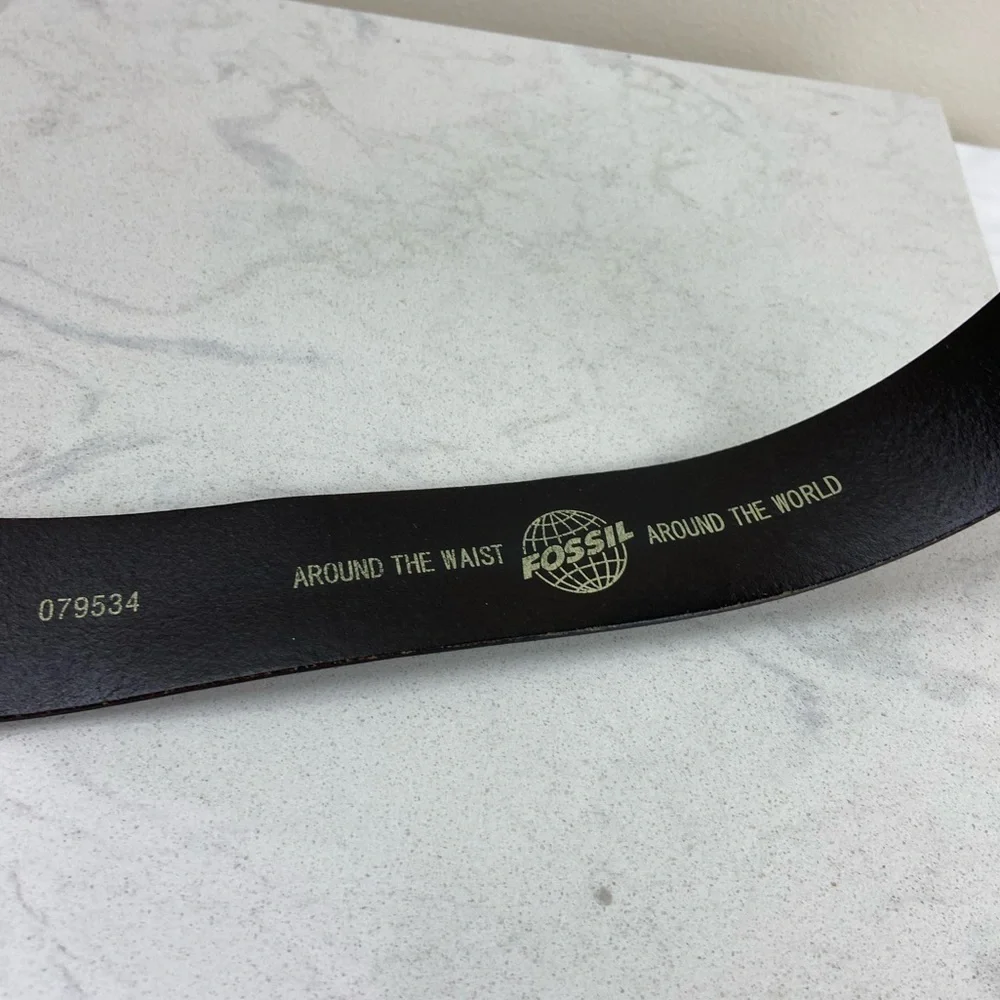 VINTAGE FOSSIL BROWN LEATHER BELT ITALIAN FULL GRAIN LEATHER